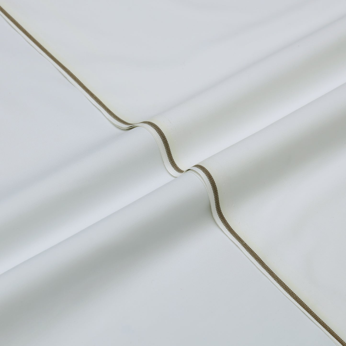 Royal White | 8 Pound | Unstitched | Boski
